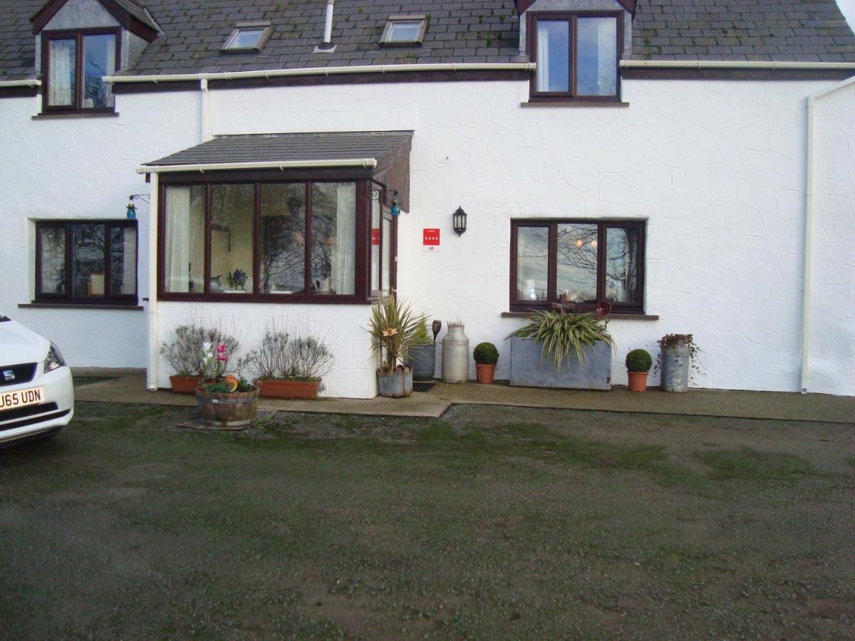 The Farmhouse Lochmeyler Llandeloy 外观 照片